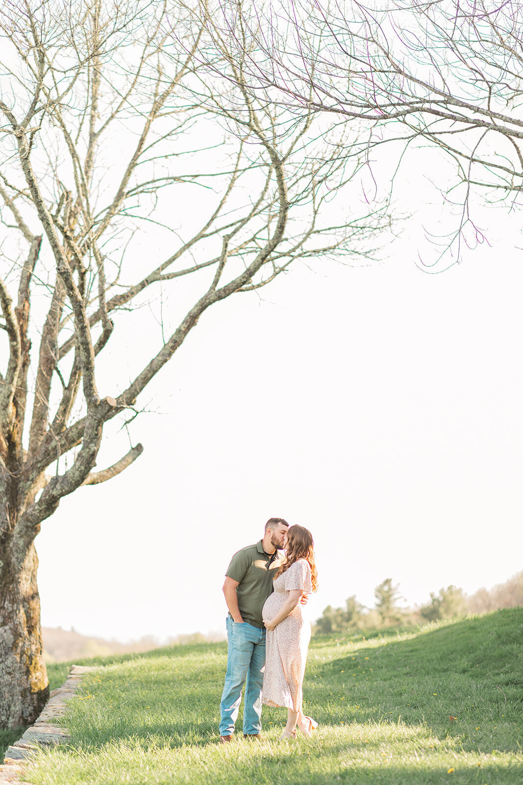 Mountain view portraits with glowing mom-to-be