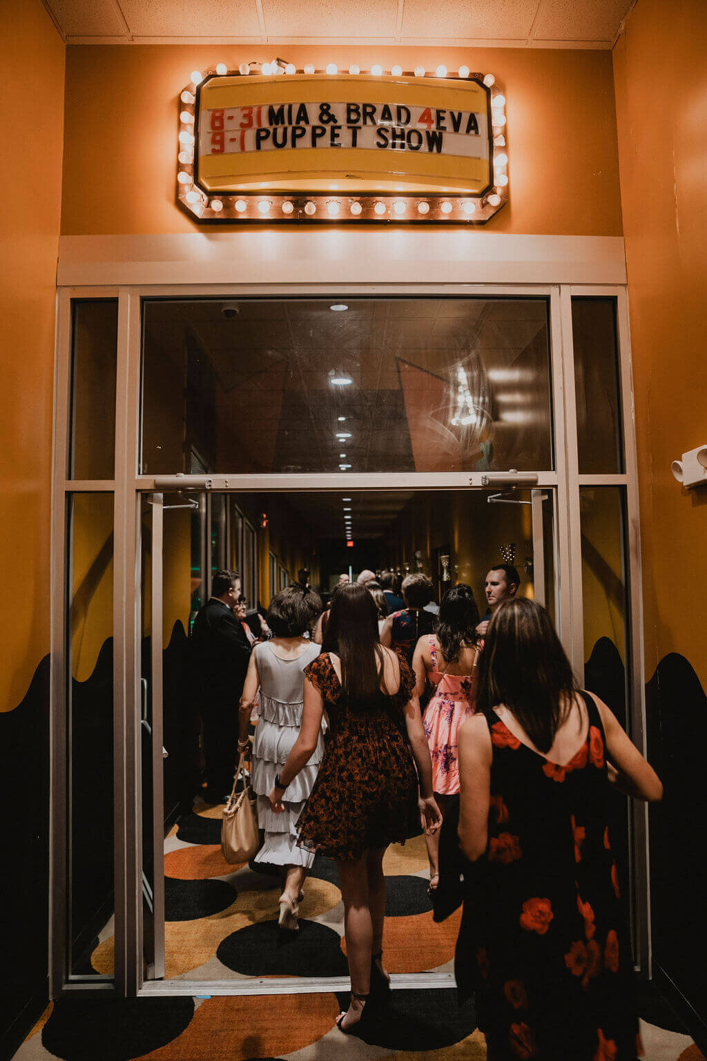 20.eastside-bowl-bowling-alley-prom-inspired-wedding-modern-vintage-events