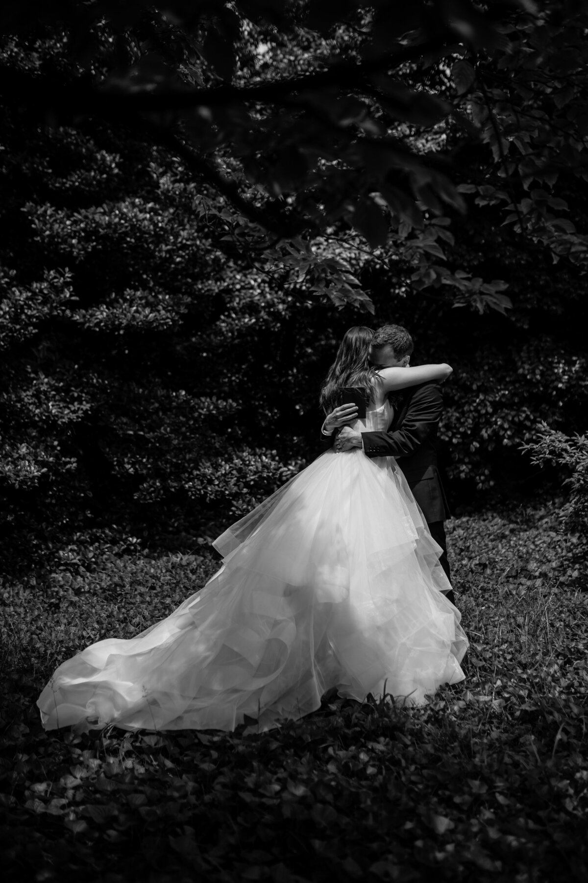 bride groom reading vows