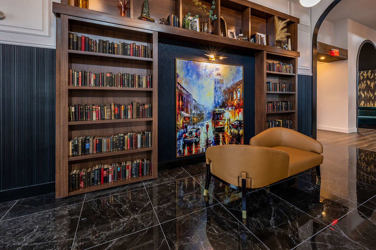 ENTRY_BOOKSHELF_WEB_alibi-c2dg-0775