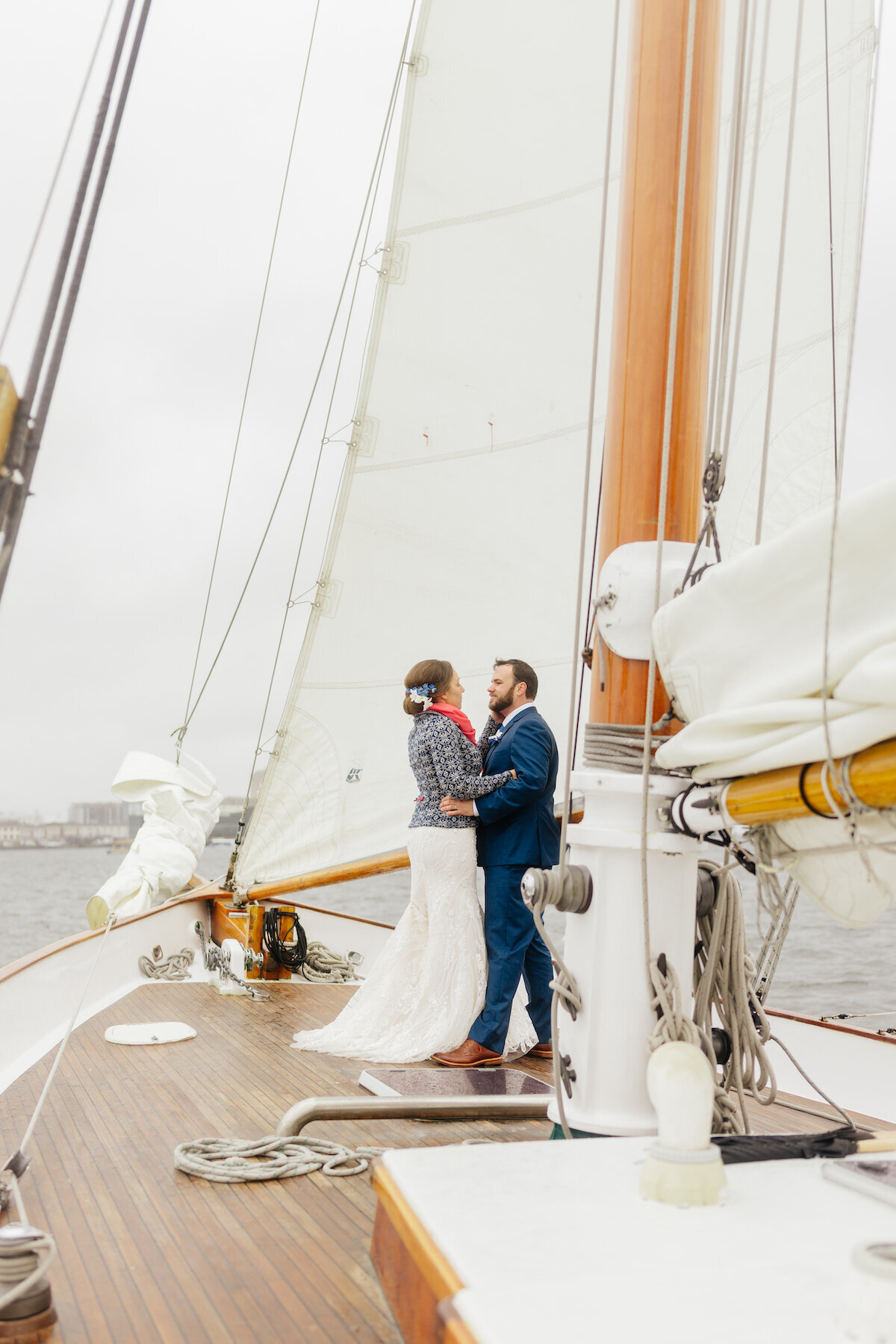 harbor-cruise-line-boston-ma-wedding-carlystorro-41