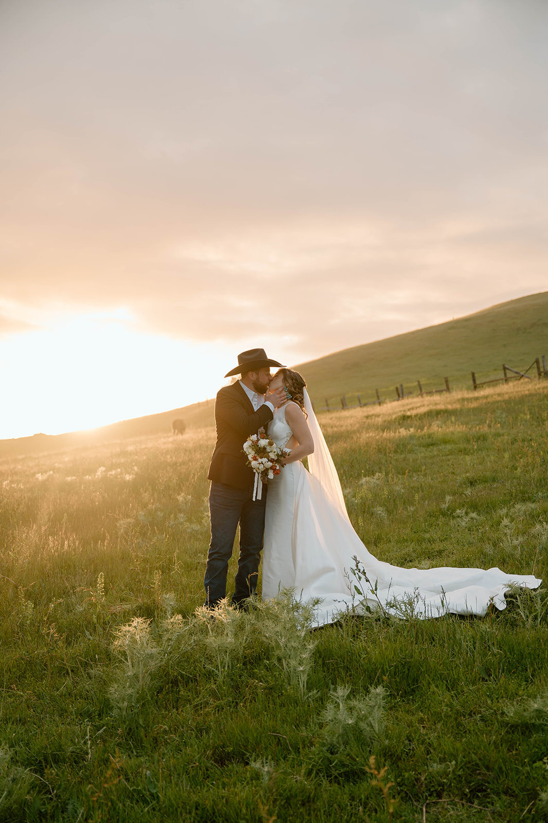 golden-hour-bride-groom-embrace