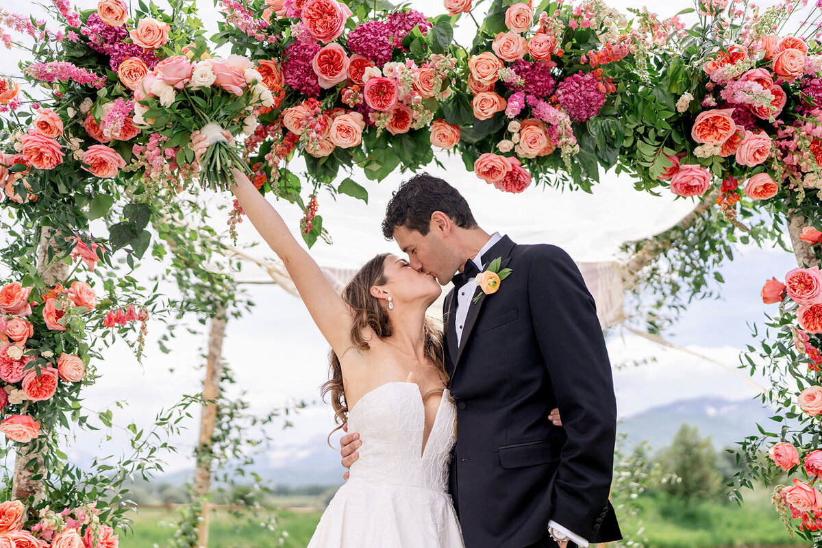 river-bottoms-ranch-june-summer-mountain-wedding-pepper-nix-2408-0626