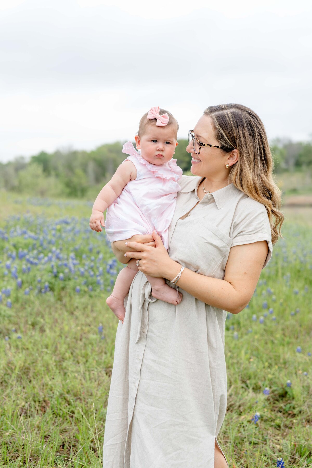 Houston-TX-Spring-Mini-Session-Bluebonnets-Magnolia-and-Grace-Photography-Co-Emilia# (1)-13