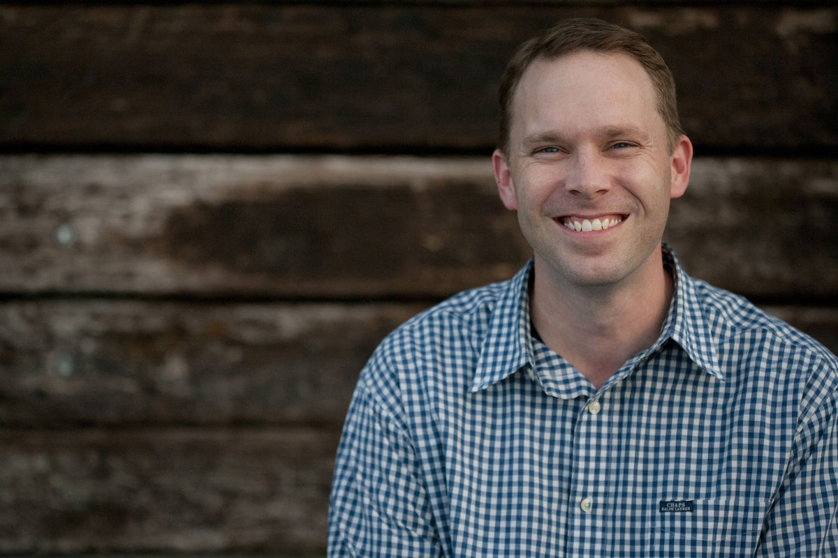 monroe_photographer_a_focused_life_photography_personal_brand_photo_branding_atlanta_ga_headshot_rustic