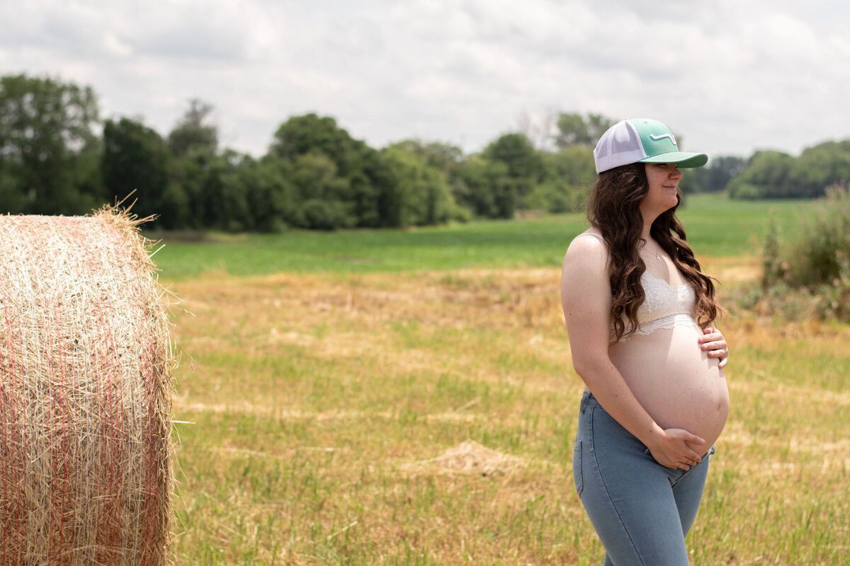Gabby's Maternity Photos_June 2024_006