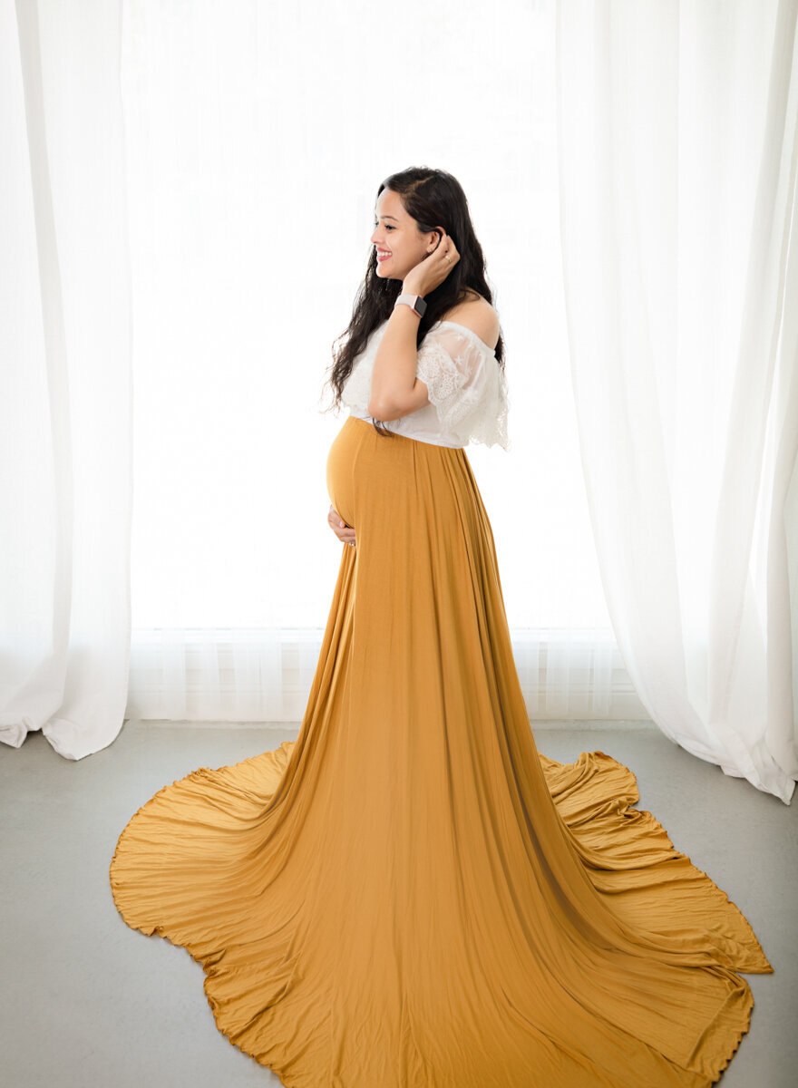 Stunning mom in a studio maternity session by Diane Owen Photography