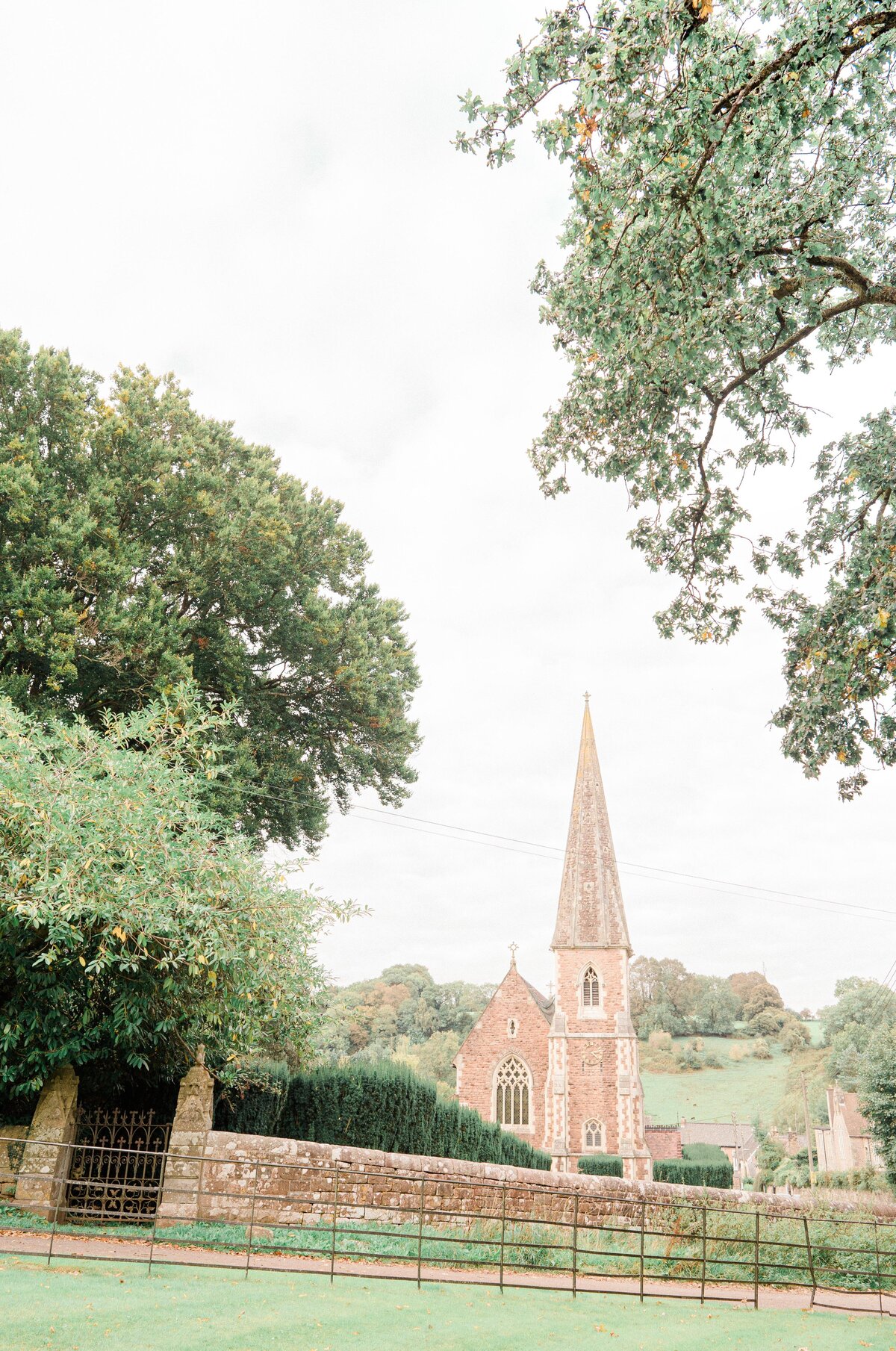 Cotswolds Wedding Photographer Clearwell Castle-387