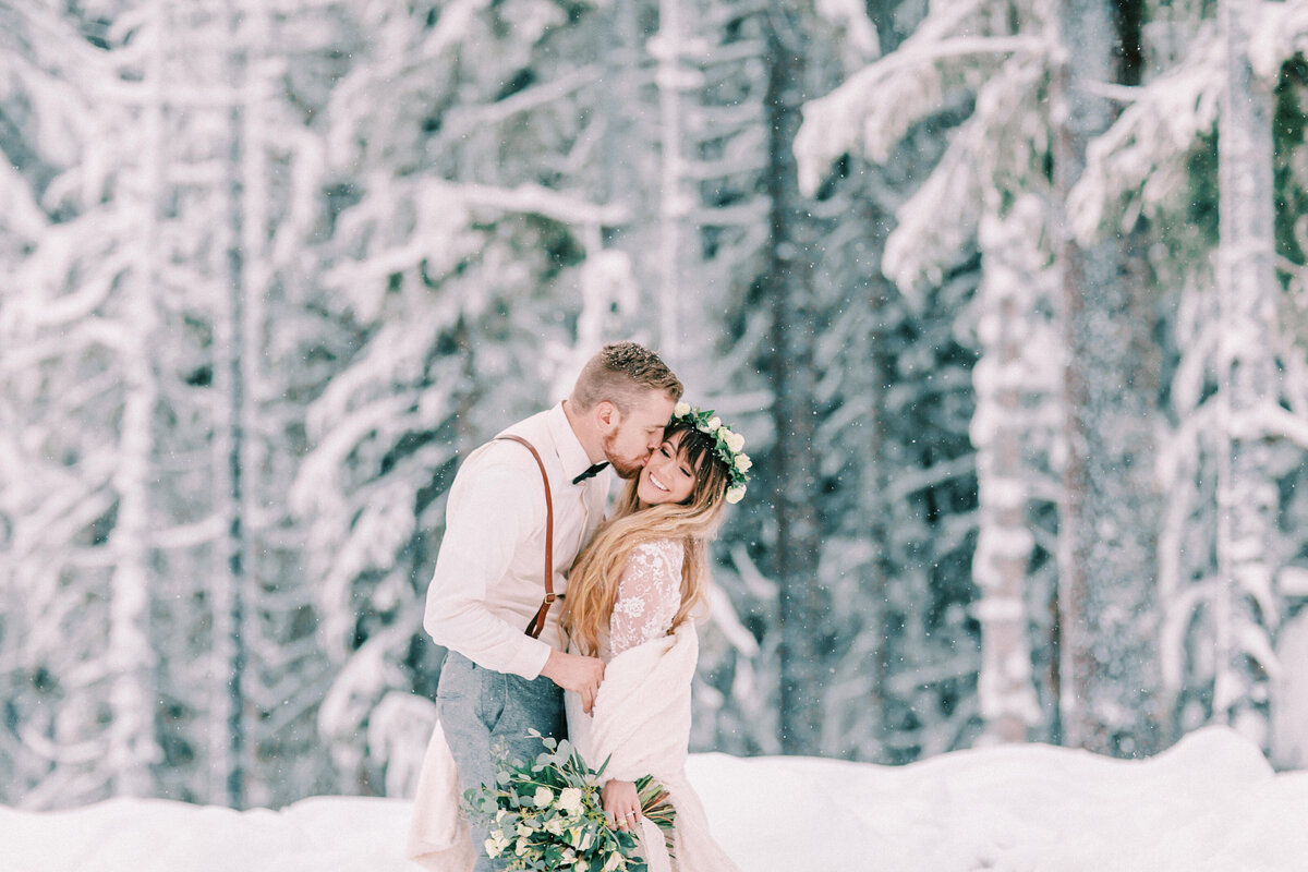 Winter Mount Hood Wedding, Rachel Howerton Photography (47)