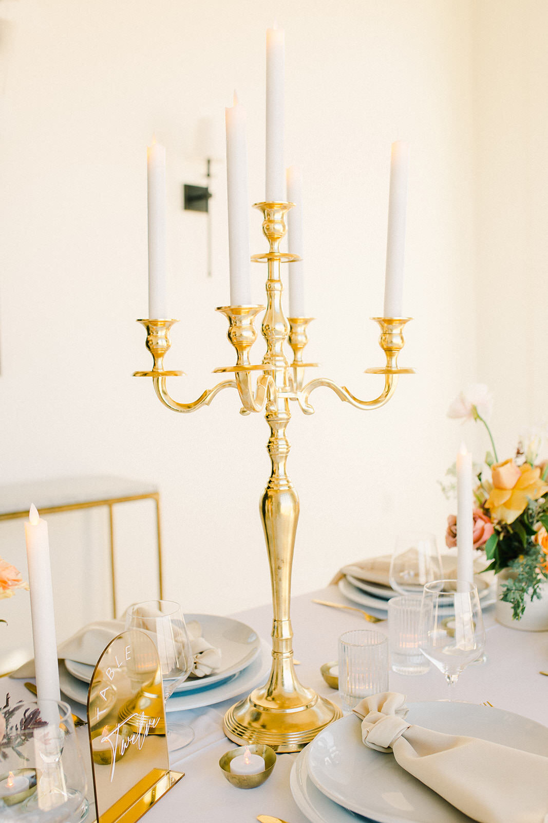 Paris White Loft Tablescape-3