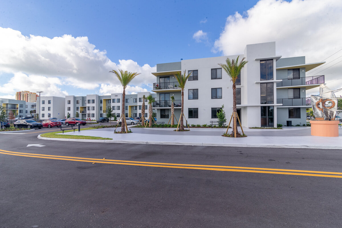 062524BERKELYPALMBEACH-48