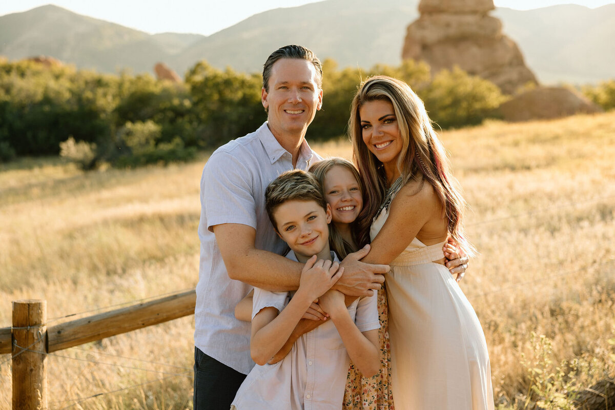 Golden hour young family photoshoot in Denver