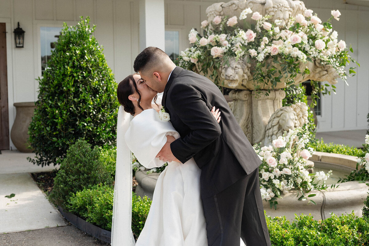 Lauren and Dylan's luxury wedding at Milicevic Family Vineyards