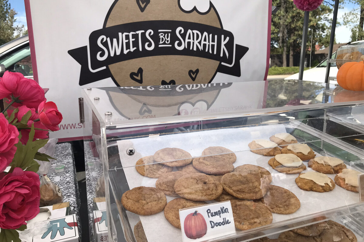 Sweets-By-SarahK-Events-Market4