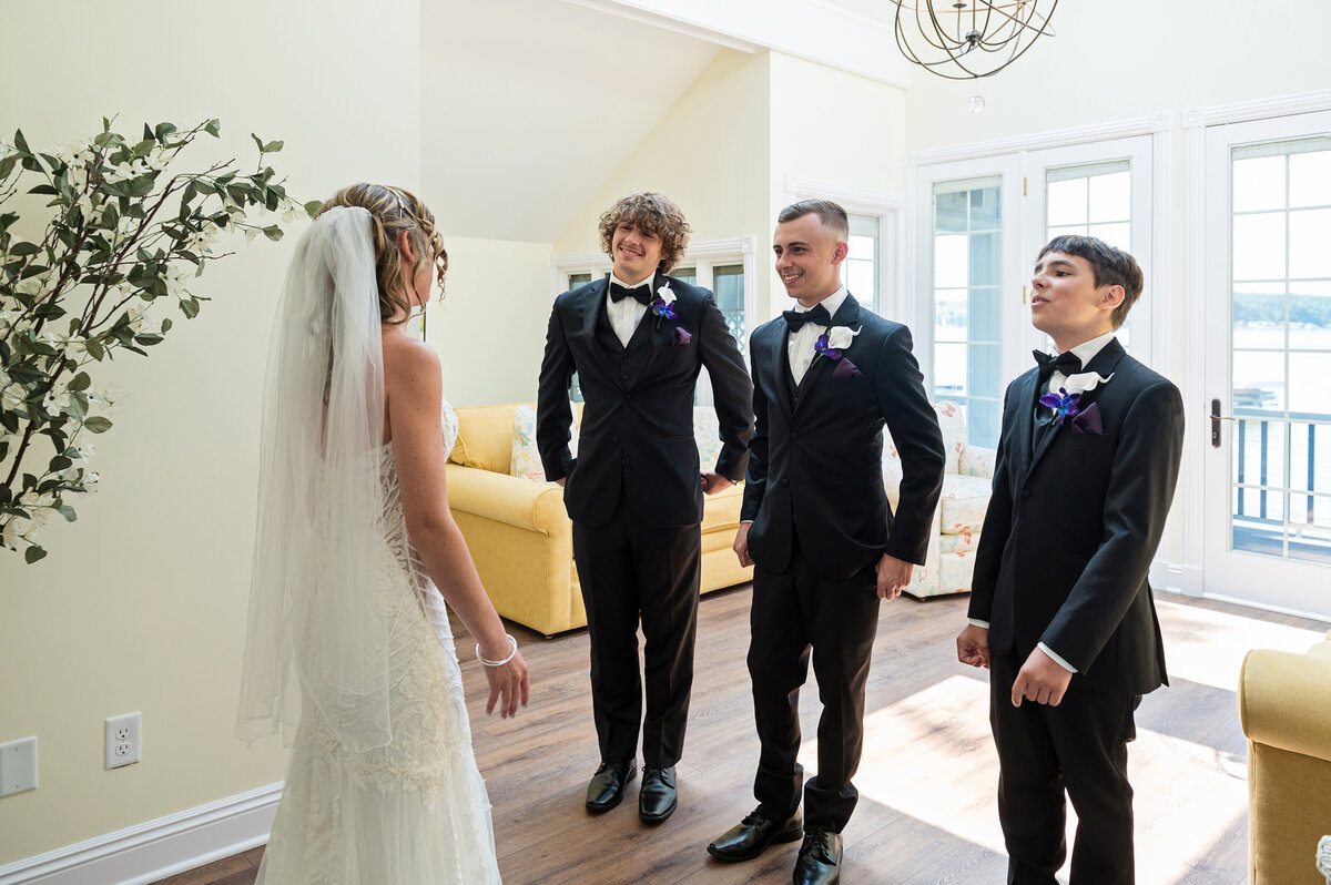 Detroit-Wedding-Photographer-The-Landing-201