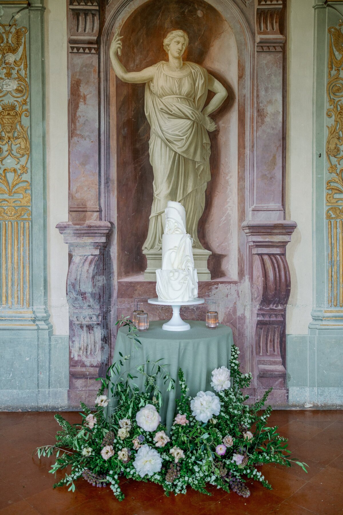 villa-corsini-florence-italy-wedding-larisa-shorina-destination-luxury-photography-396-min