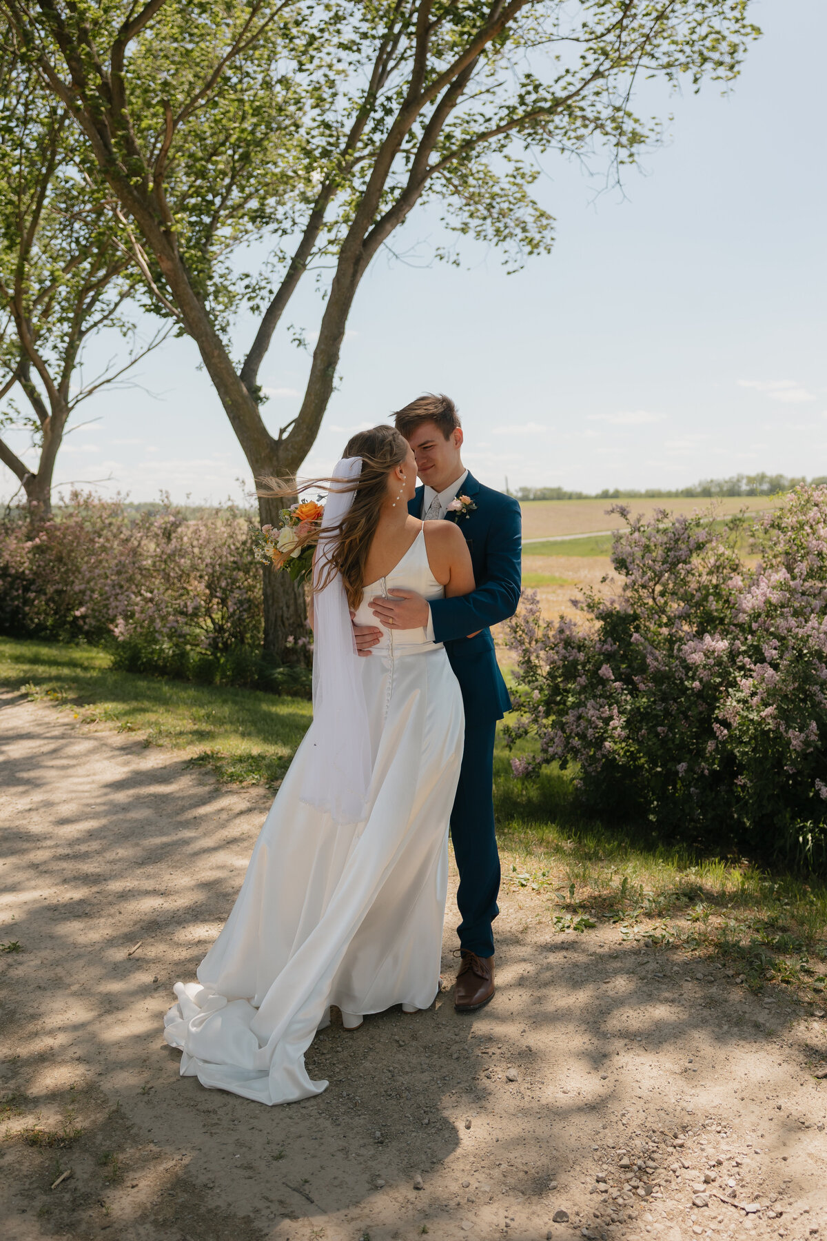 Sydney and Brant's Rustic Midwest Wedding Photography-152