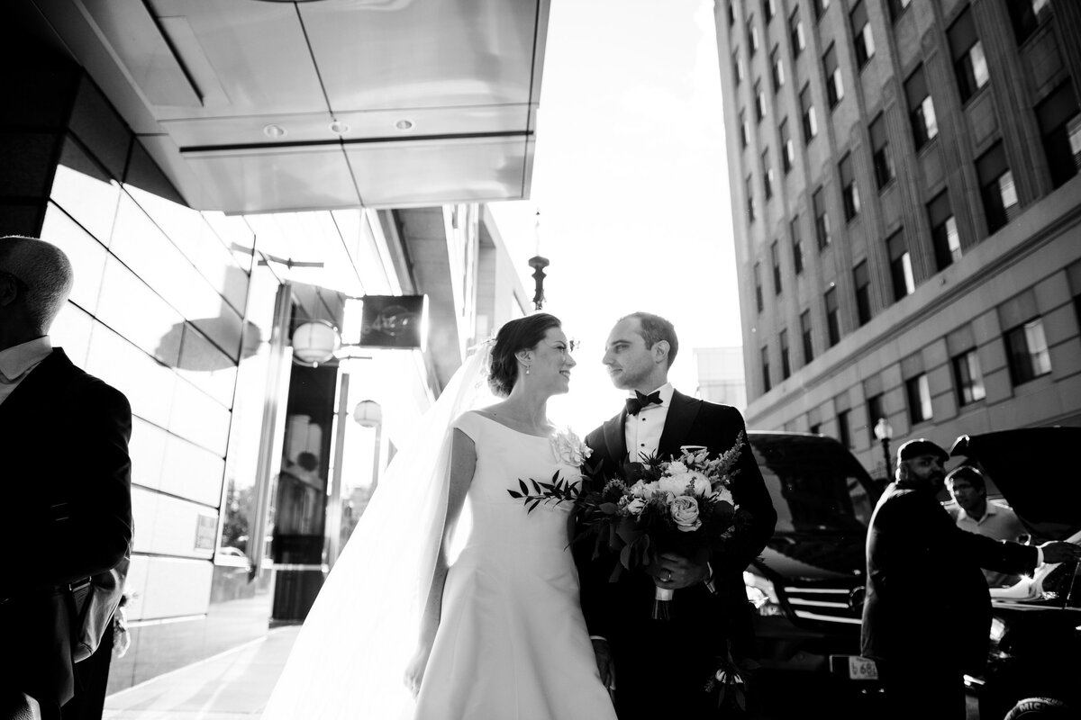 Boston-Wedding-Photographer-Bella-Wang-Photography-Ritz-Carlton-Public-Gardens-283