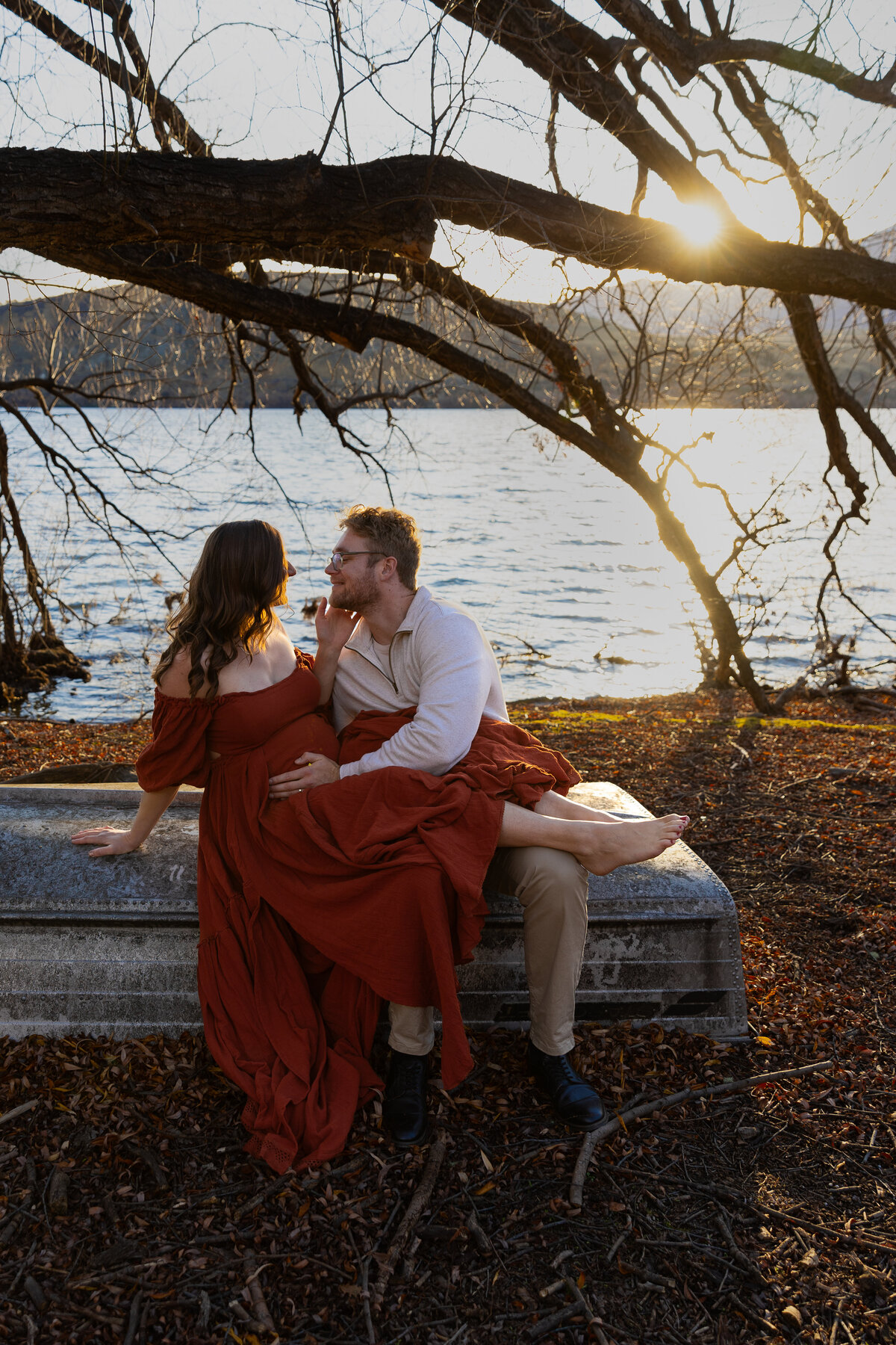 Maternity_Lake_Kayes_Ohdarlingcreativestudio45