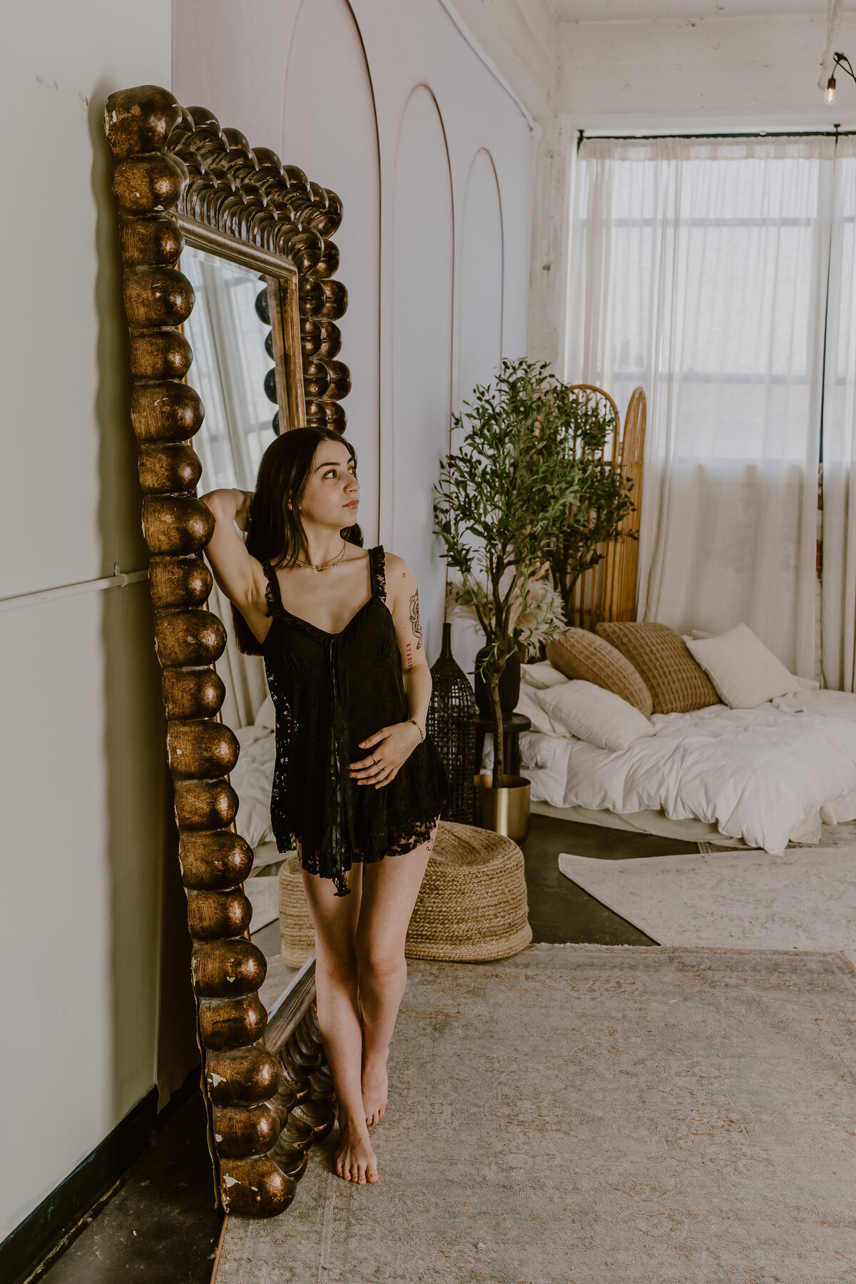the-storyteller-studio-boudoir-session-des-moines-storyteller-collective-photo-co-4