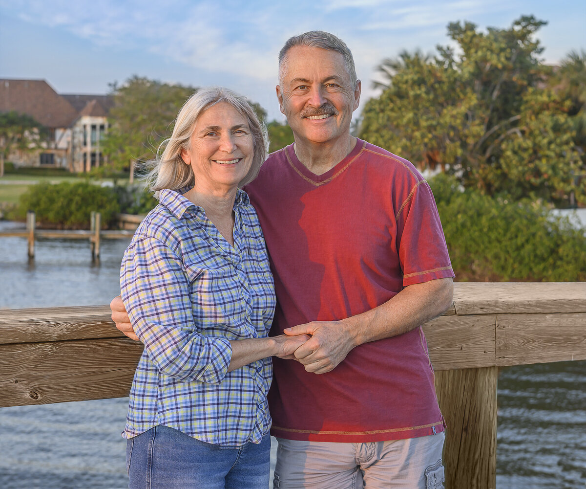 couple portrait on bananna river