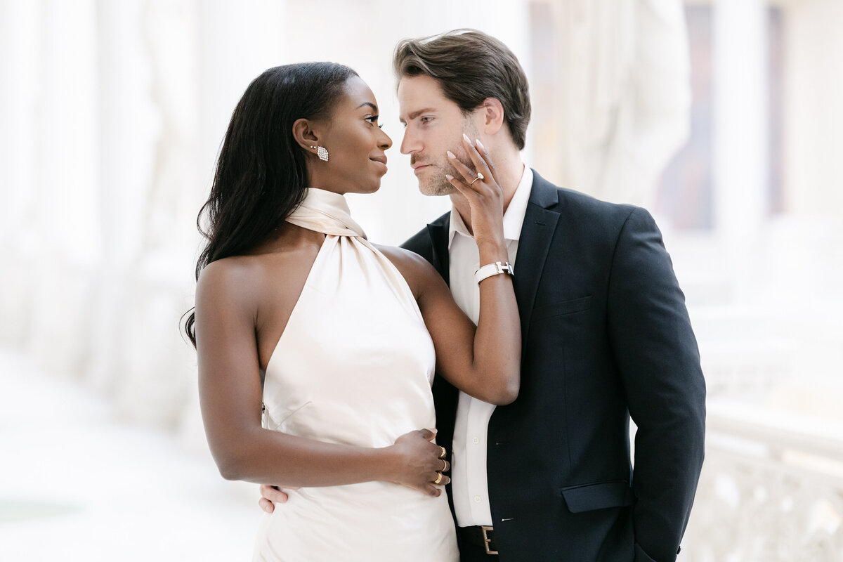 Downtown-Pittsburgh-Carnegie-Museum-Engagement-Photographers-Ashley Reed Photography-7