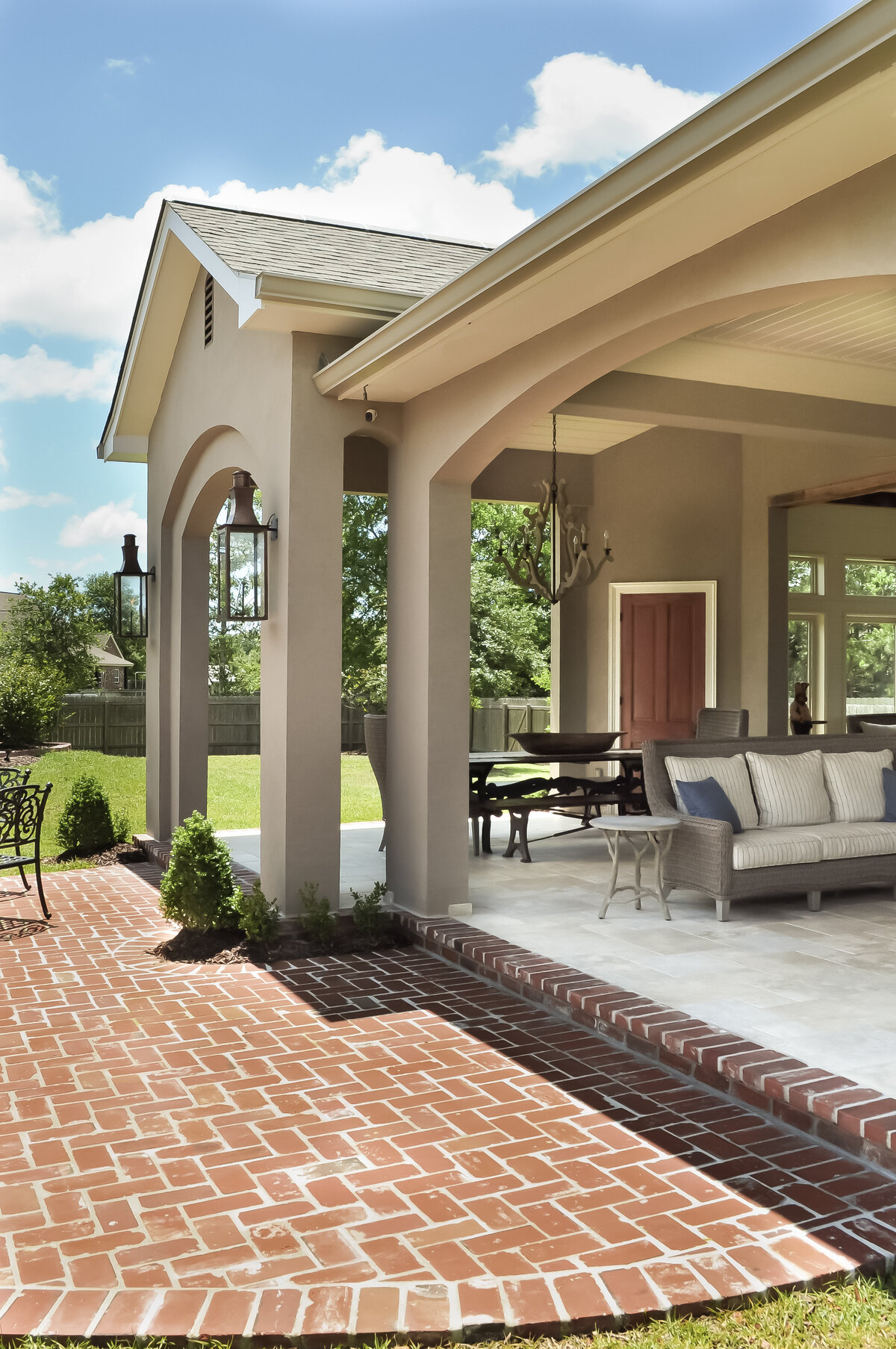 new-orleans-outdoor-pavillion-pool-design-17