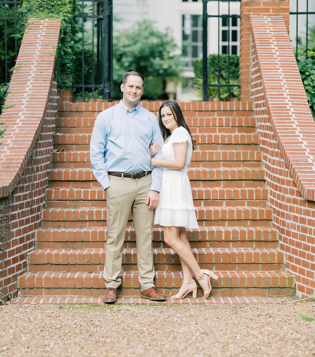 engagement-photo-outfits-at-duke-mansion