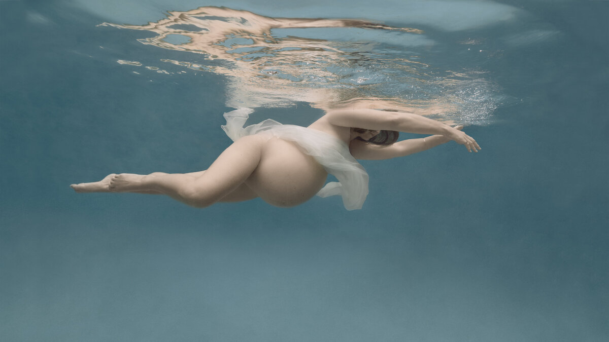 HOLLY-MCLEAN-PHOTO_MATERNITY