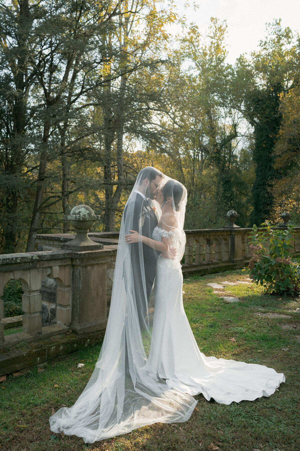 Grace & Ardor Co. East Coast Wedding Engagement Photography Pennsylvania New York City New Jersey Timeless Bold Art Direction Editorial Erin McGeever Parque Ridley Creek Glen Mills Philadelphia-54