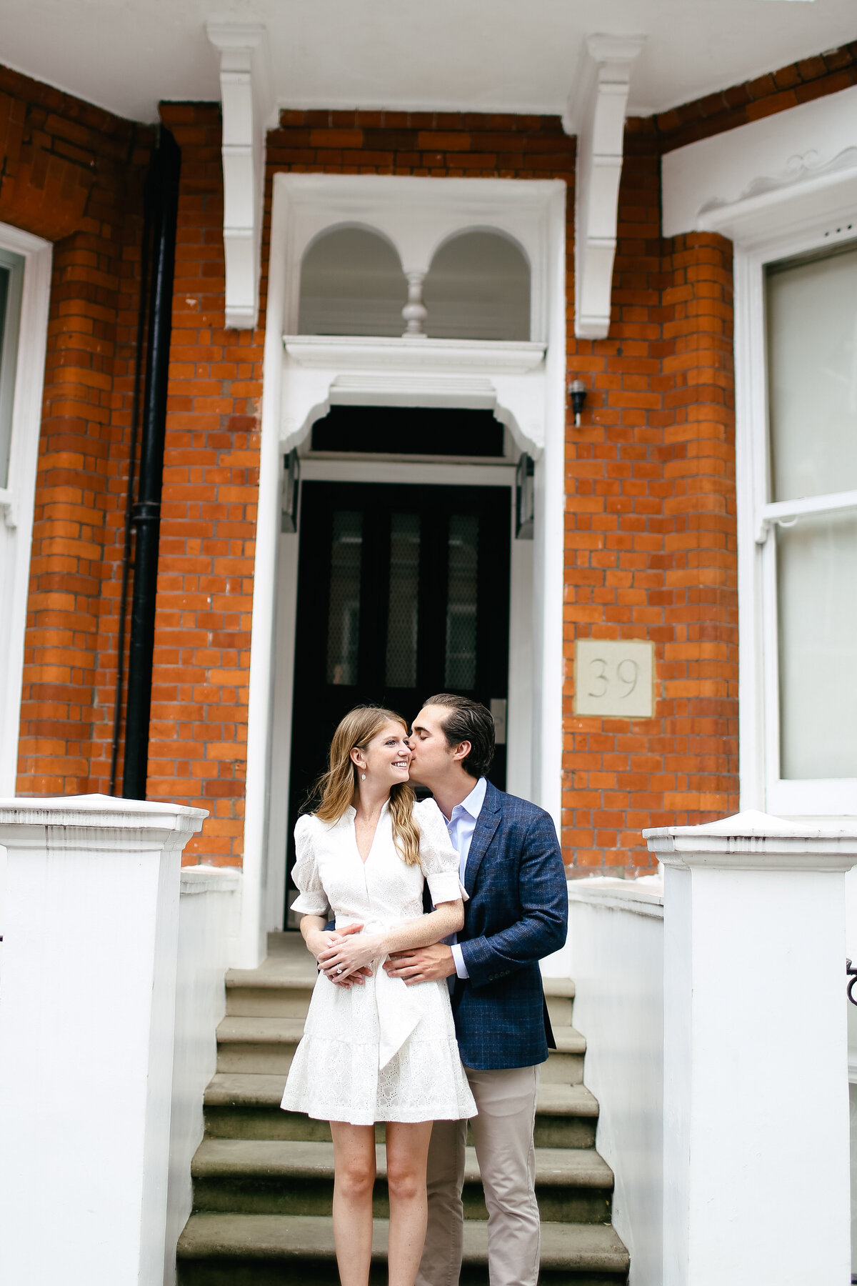 engagement-shoot-london-mayfair-leslie-choucard-photography-07