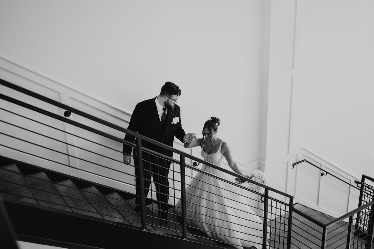 RitaandGabe-WeddingEngagmentPhotos-Iowa-25