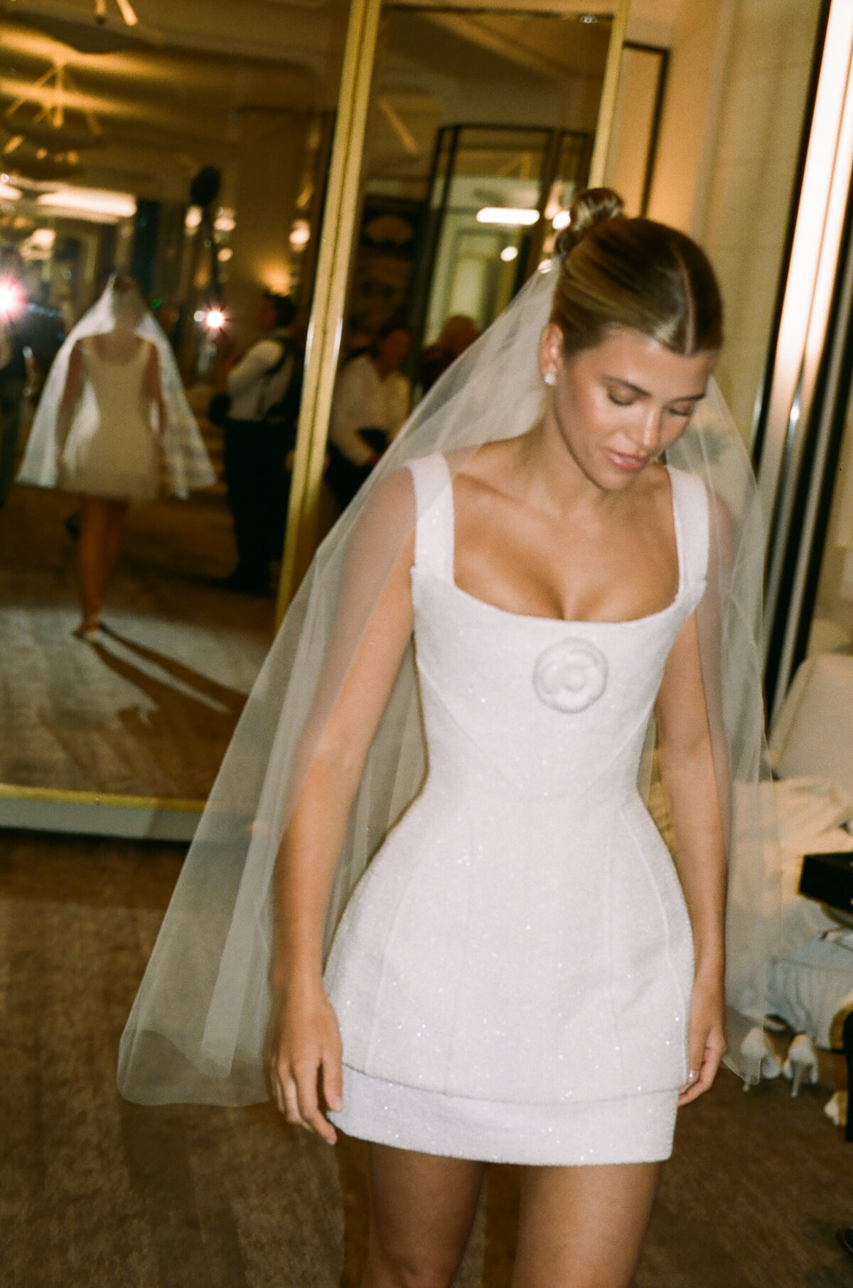 000-REVISED--ew-artists-favorites-final230411-sofia-richie-chanel-emilie-white-167