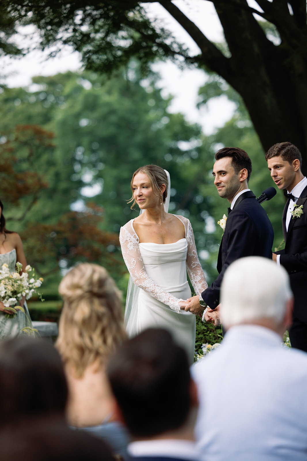 outdoor-summer-wedding-ceremony-glen-manor-house