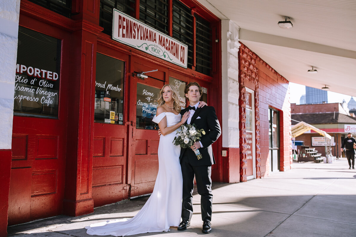 Bride and groom in the Pittsburgh strip district wedding at The Art Room.