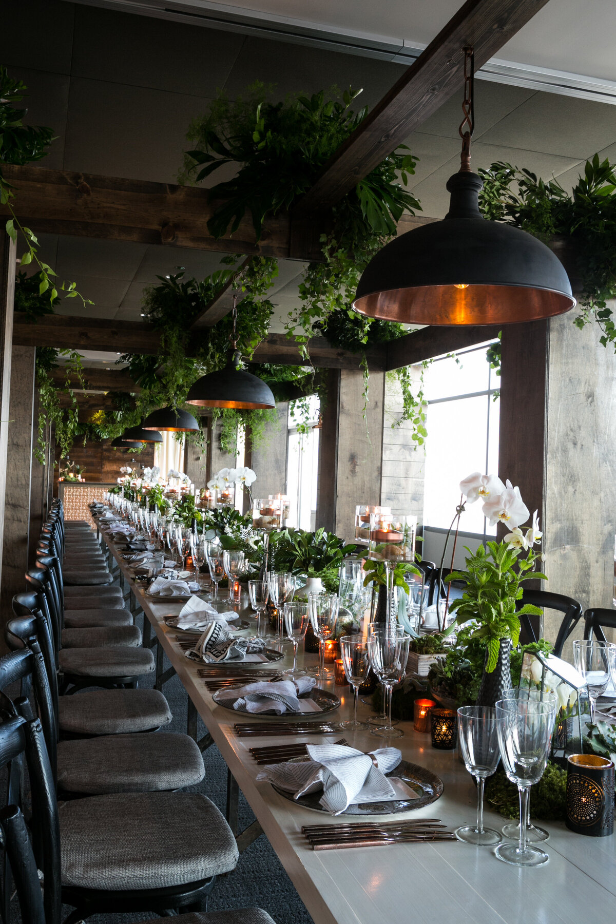 MagnoliaBluebird_Newseum_ImageLink_BatMitzvah_BlackWhiteOrganicCabanaWedding1