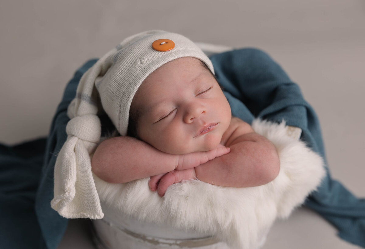 Modern Lifestyle Newborn Photography Hanover Pennsylvania Sweet Dreams