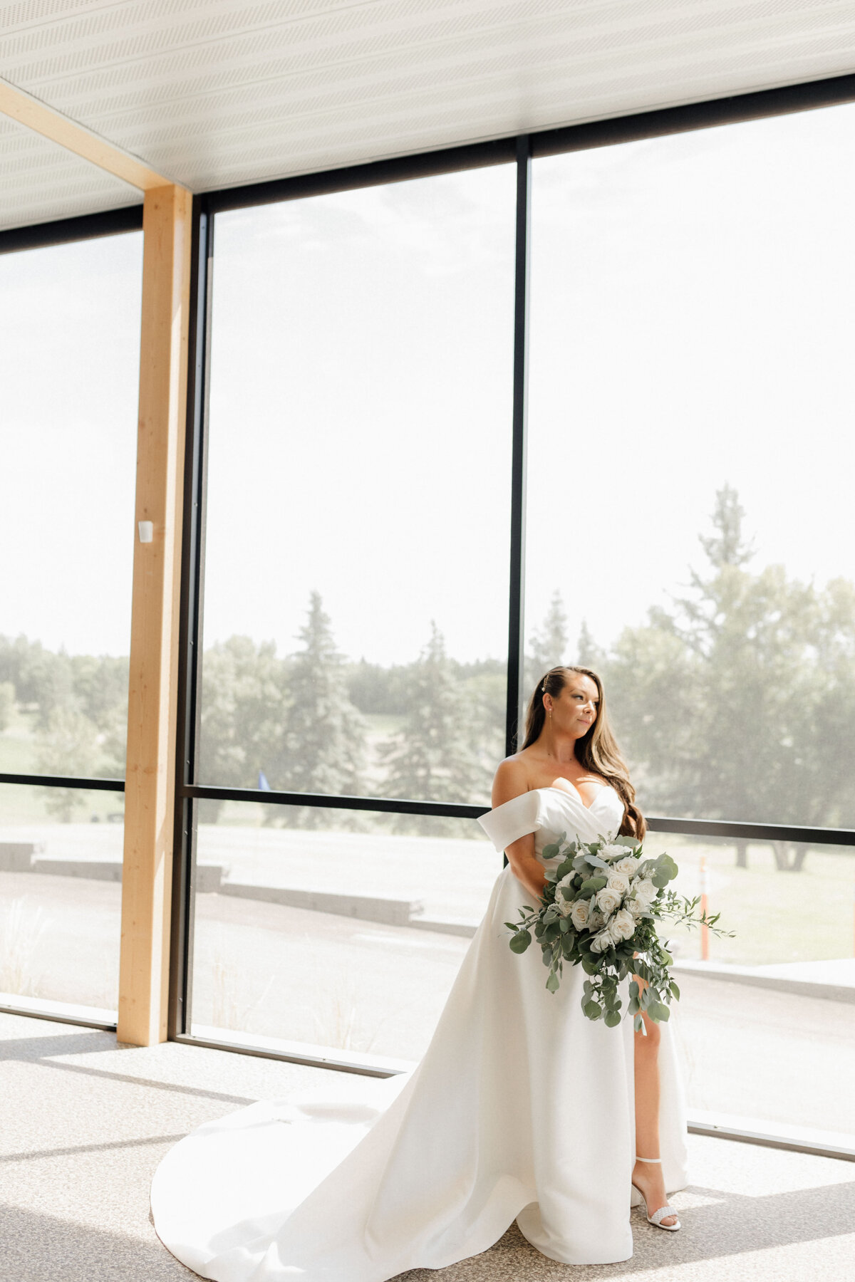 Elegant Wedding Golf Course Sunset Champagne102