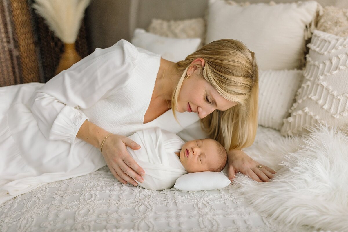Mom posing with infant baby son in Harrisonburg VA