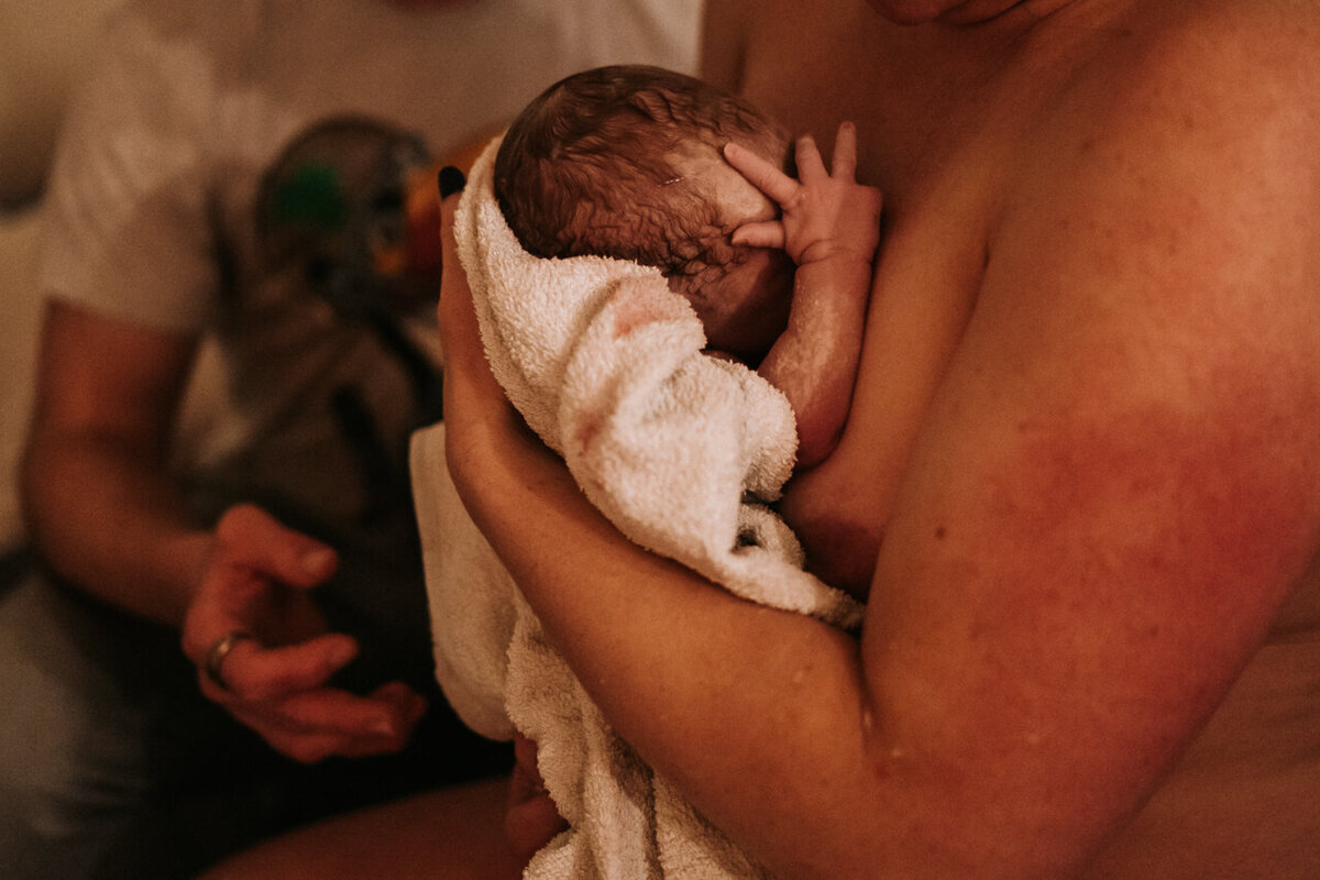 birth-photographer-doula-buckinghamshire-19