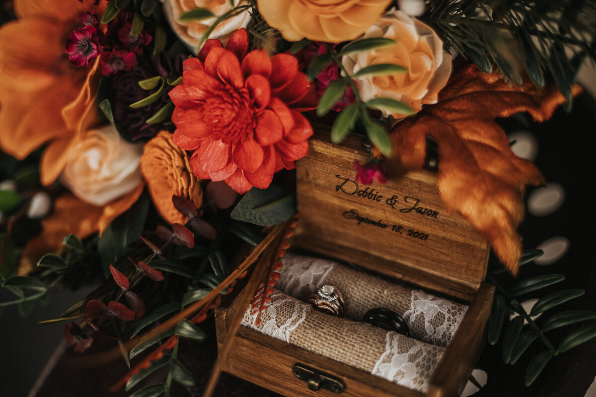 Rustic fall boquet and ring set detail shot