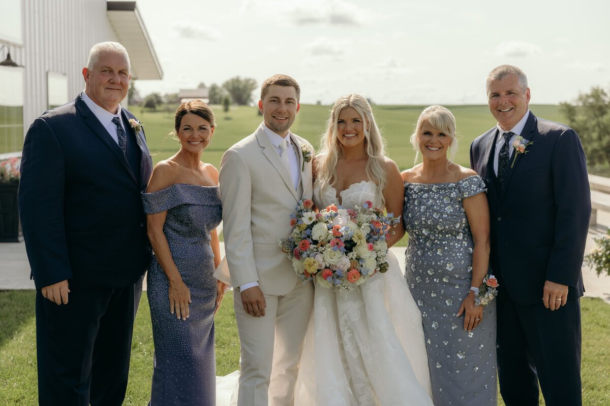 heartfelt-summer-wedding-15
