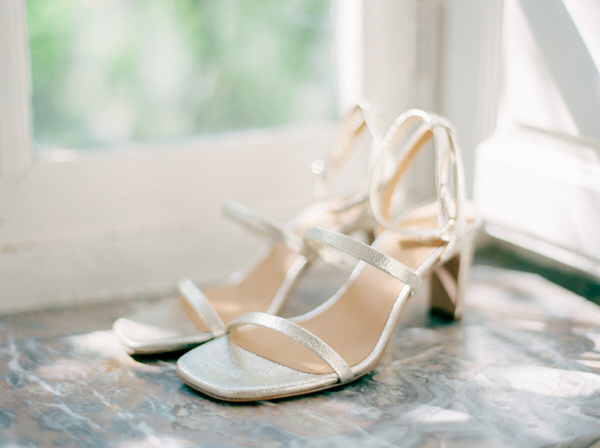 15-Olivia_Poncelet-Film-Photographer-Mariage-Chateau-de-la-Rocq-RH-WEB-72