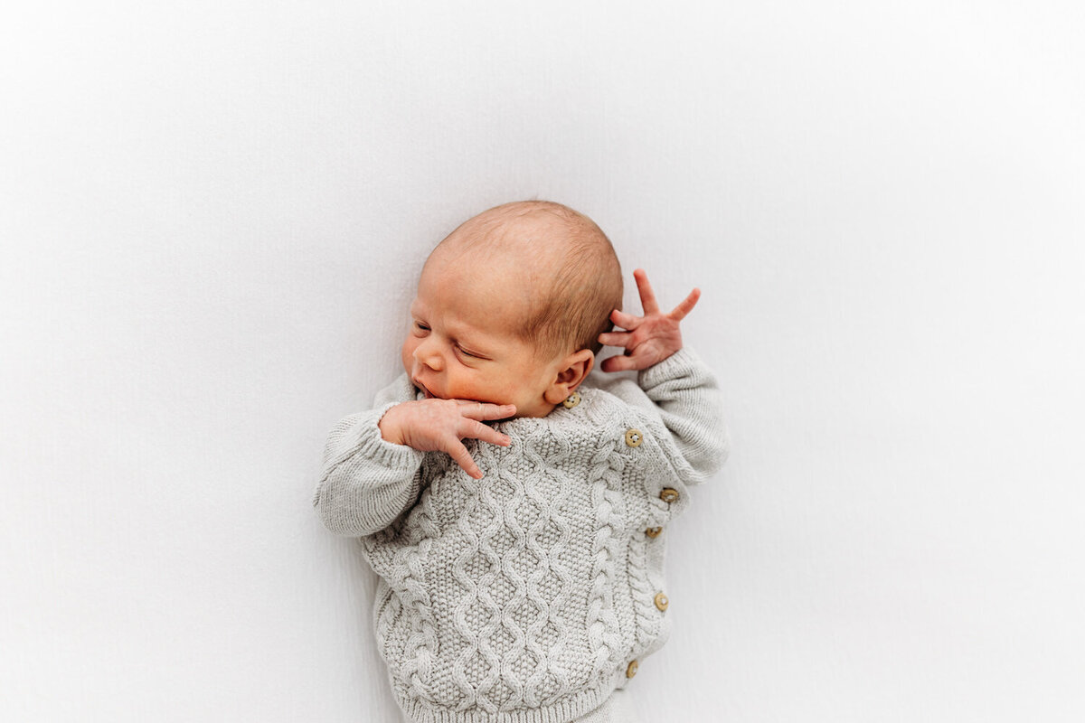 Newbornshoot_in_de_studio_Heist_op_den_Berg_Tine_Storms_Photography-45