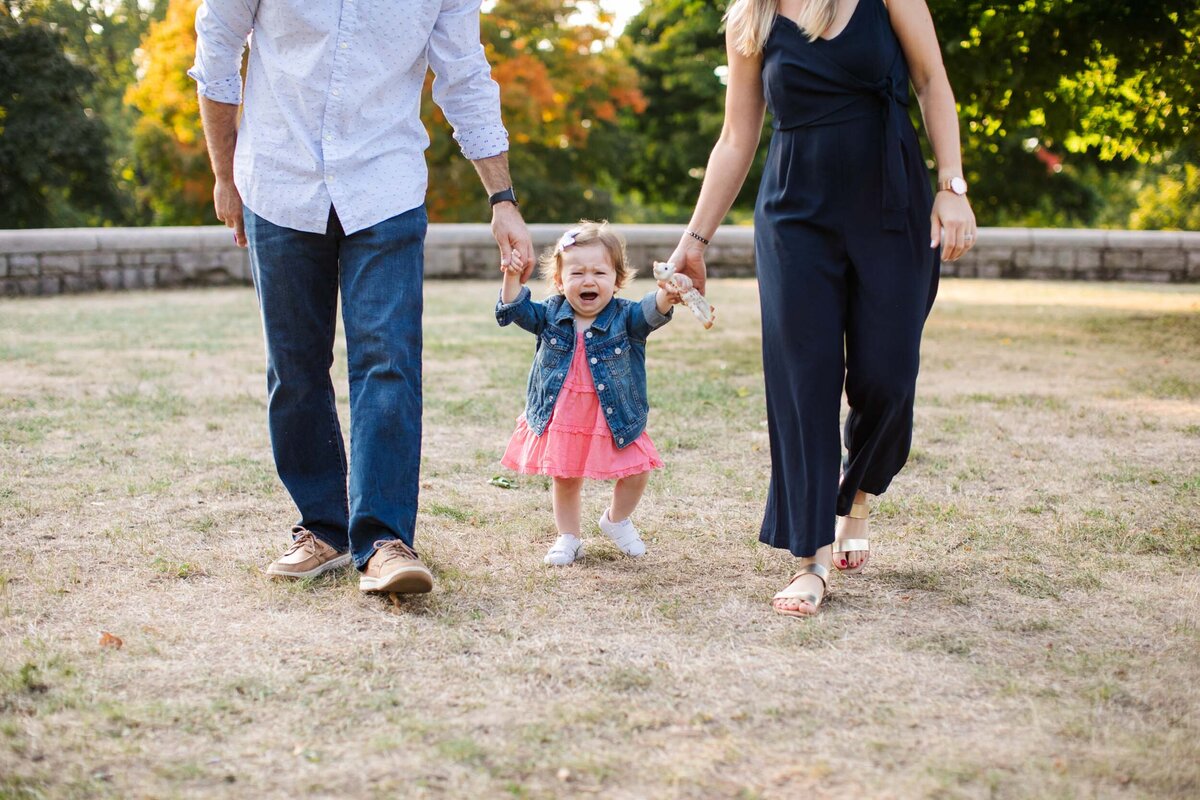 candid-natural-boston-newborn-family-photographer-zev-fisher-098