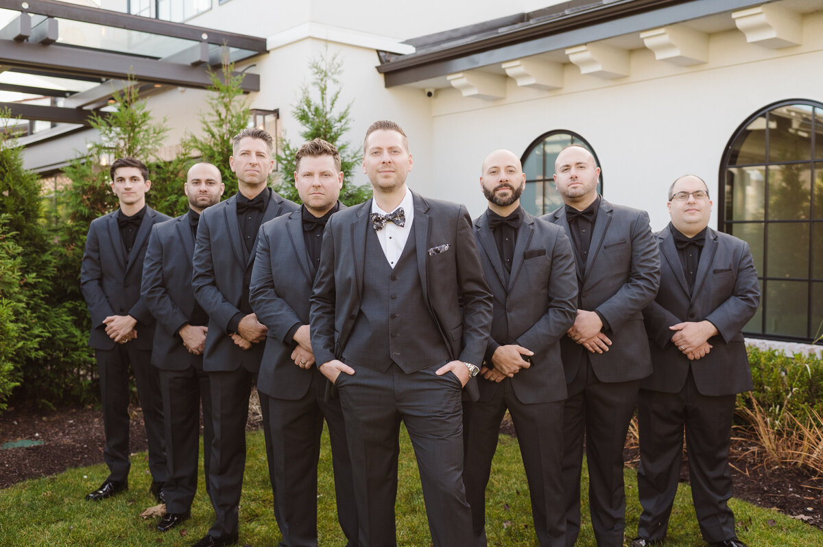whimsical-wedding-photographer-nj-by-suess-moments-at-the-perona-farms-refinery