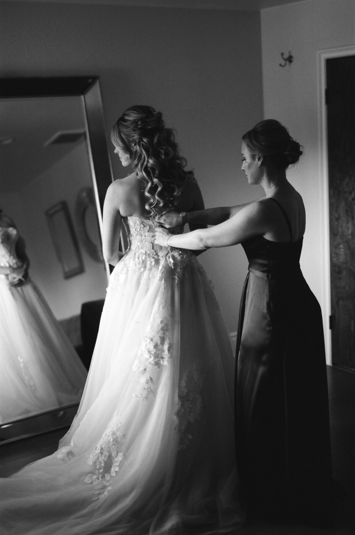35mm Film Wedding Photography-097-000326640010