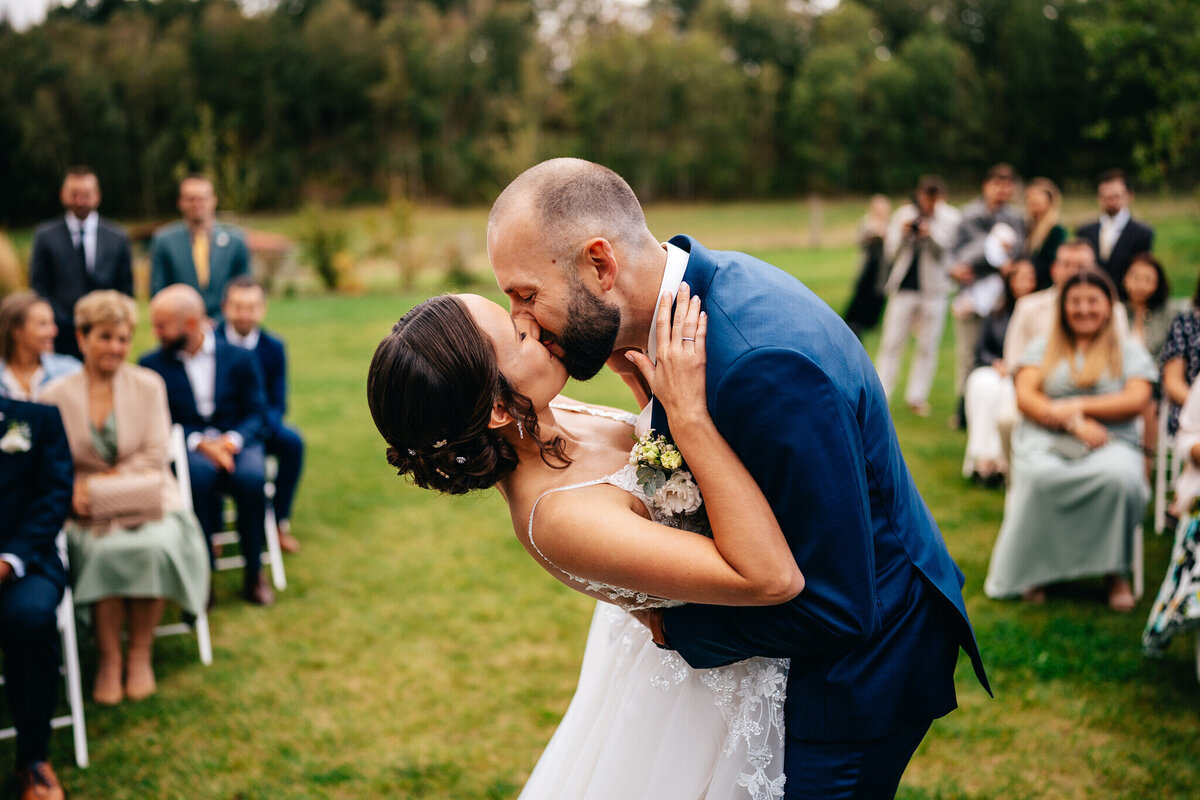 svatba držovická stodola první polibek