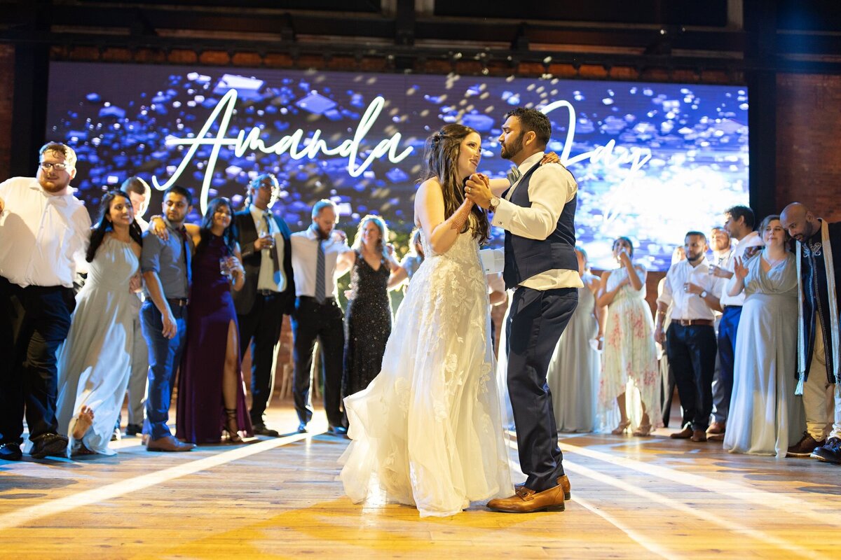 45 - Armature Works The Gathering Wedding Reception Last Dance - Tampa Bay Wedding Planner
