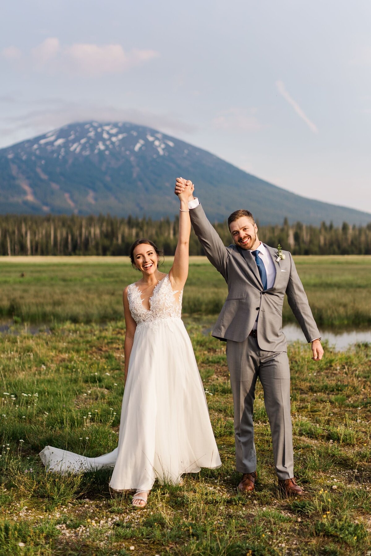 Jessica + Josh - Sparks Lake Wedding 2022 - HANNAH TURNER PHOTOGRAPHY 2022-69